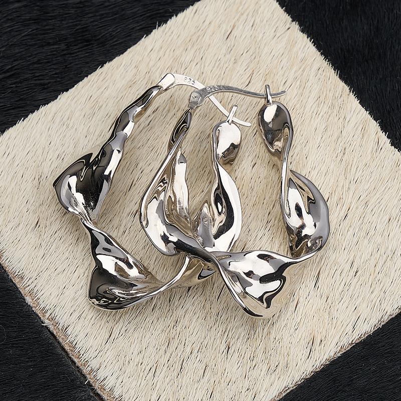 Chunky Croissant Braided Hoop Earrings