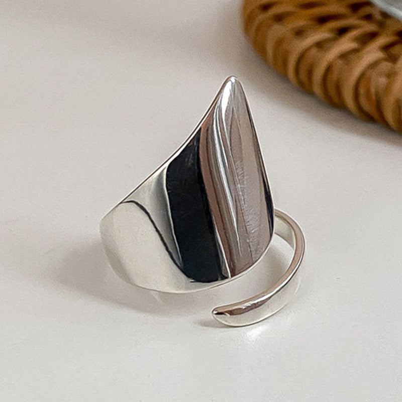 Bold Sleek Stylish Ring