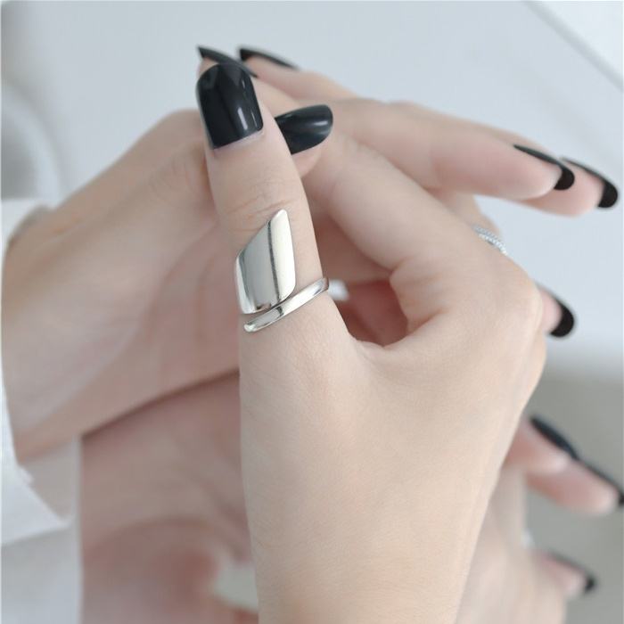 Bold Sleek Stylish Ring