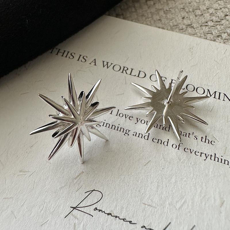 Star-Shaped Stud Earrings