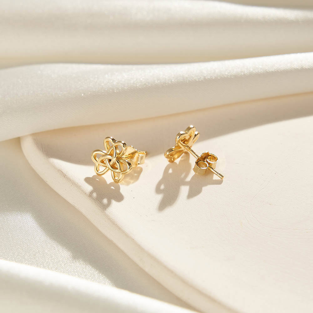 Star-Shaped Stud Earrings